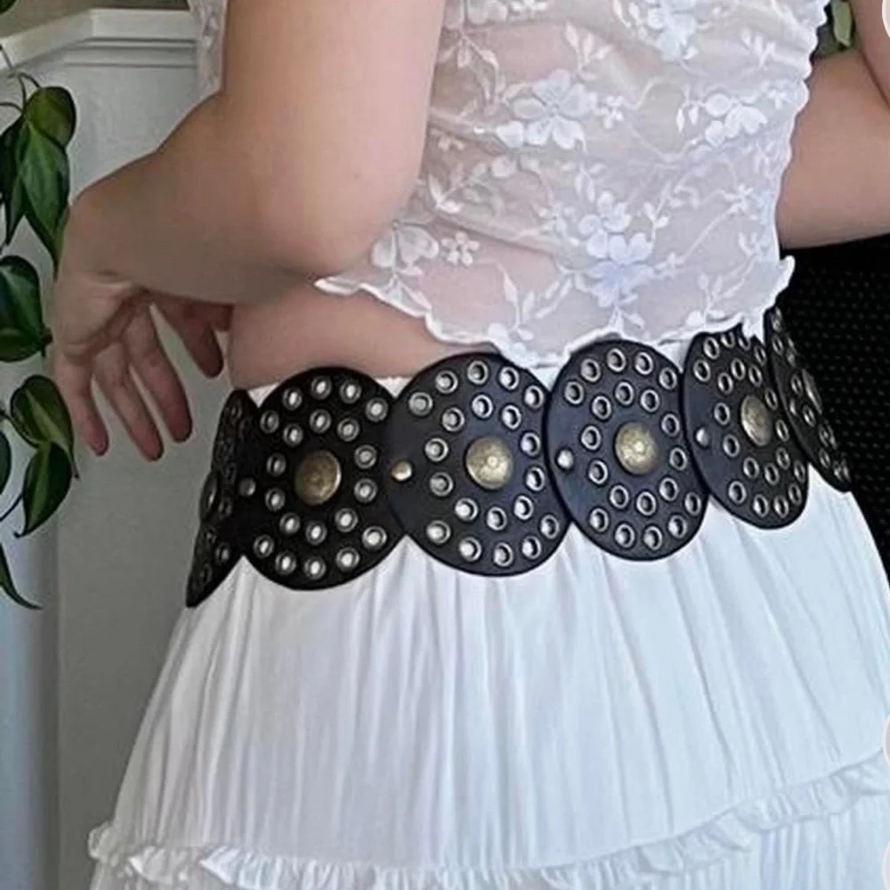 Black Western Round Concho Disk Belt - Picture 5 of 6